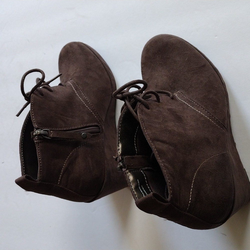 DV Women Brown Wedge Ankle Booties|Size 7.5